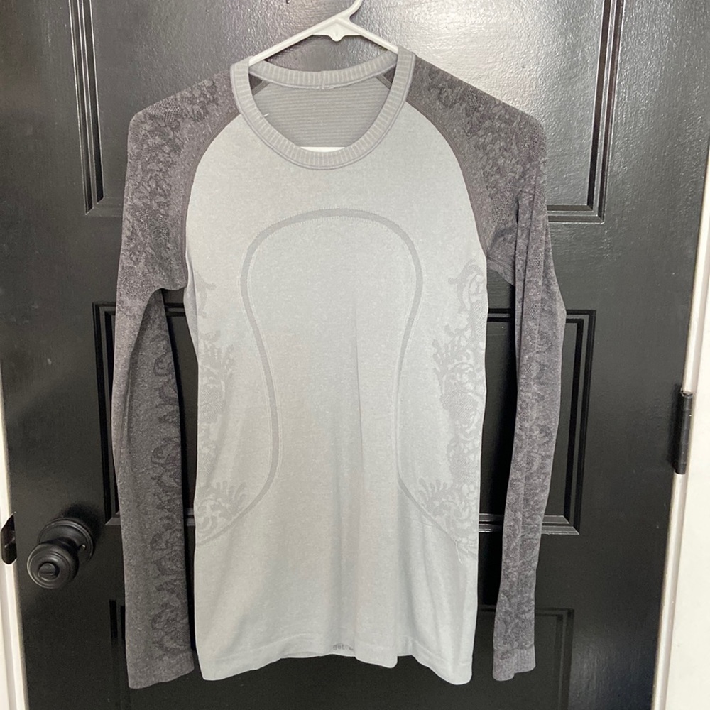 Lulu lemon Womens Size 4